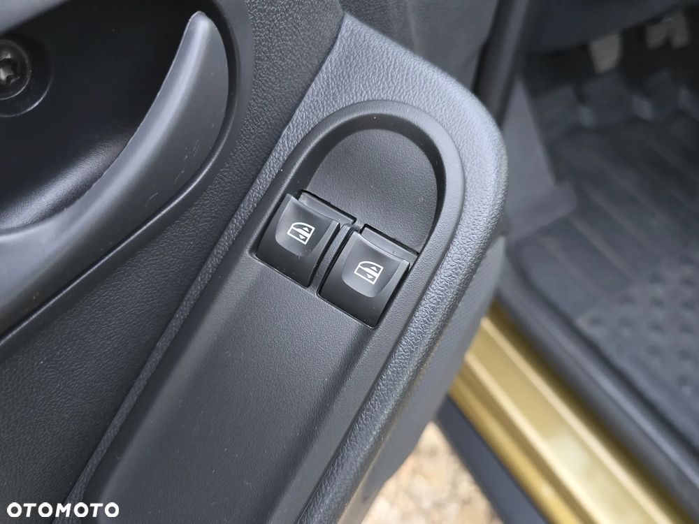Dacia Duster 1.6 SCe Open S&S - 16
