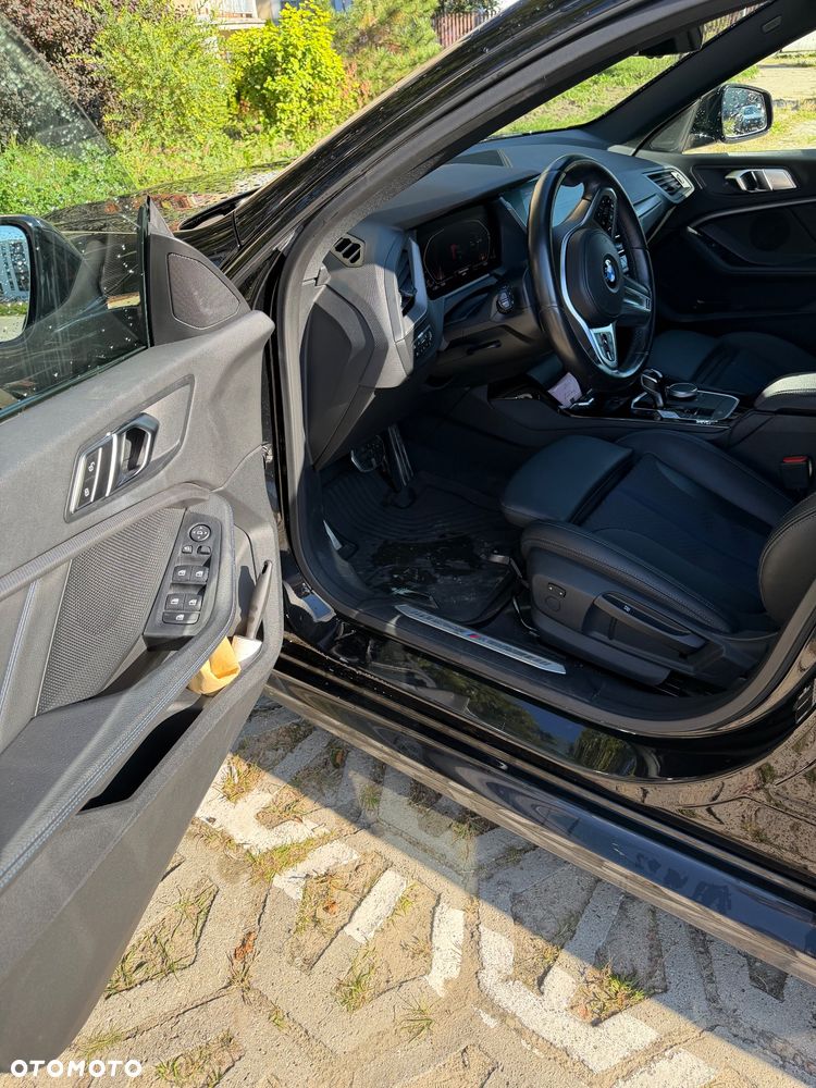 BMW Seria 2 218i M Sport - 22