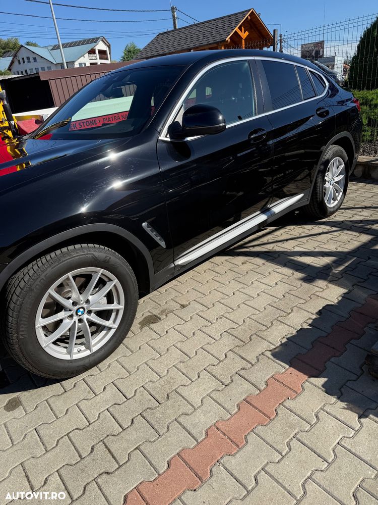 BMW X4 xDrive20d - 11