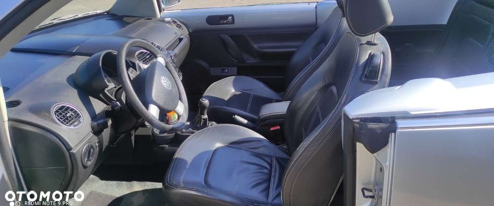Volkswagen New Beetle - 15