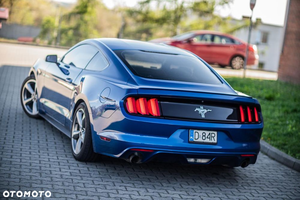 Ford Mustang - 12