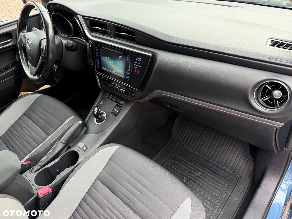 Toyota Auris - 17