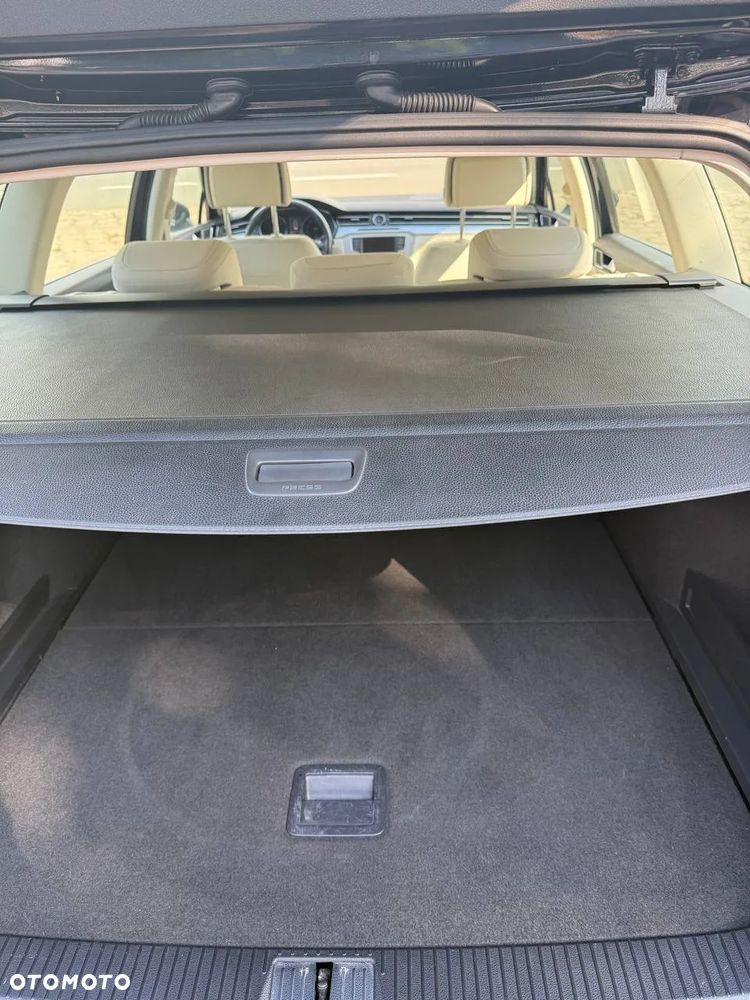 Volkswagen Passat Variant 2.0 TDI SCR DSG Business - 14