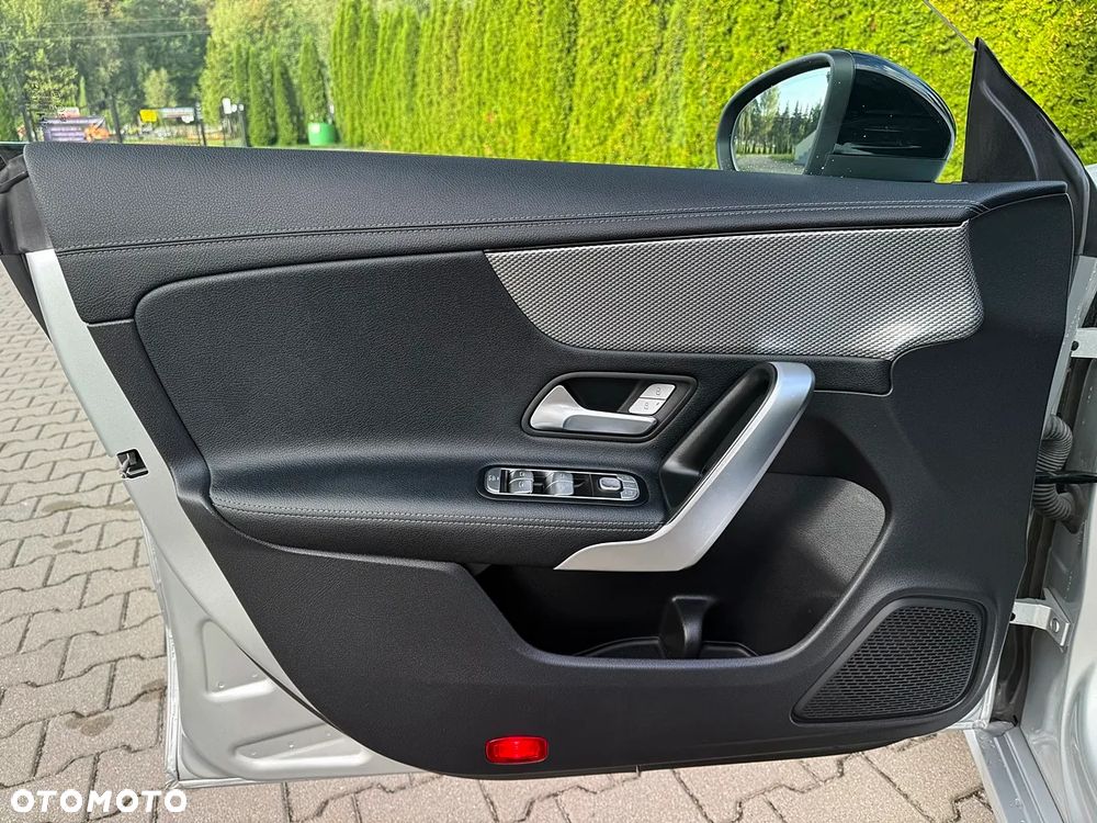 Mercedes-Benz CLA 180 d 8G-DCT AMG Line - 23