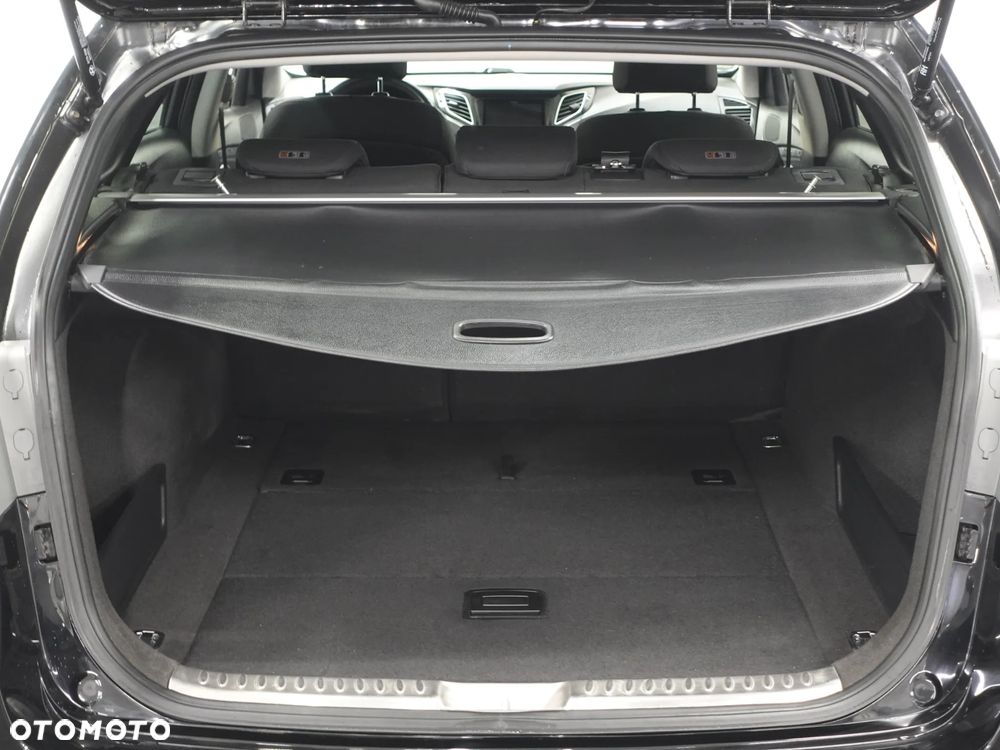 Hyundai i40 Kombi blue 1.7 CRDi Trend - 25