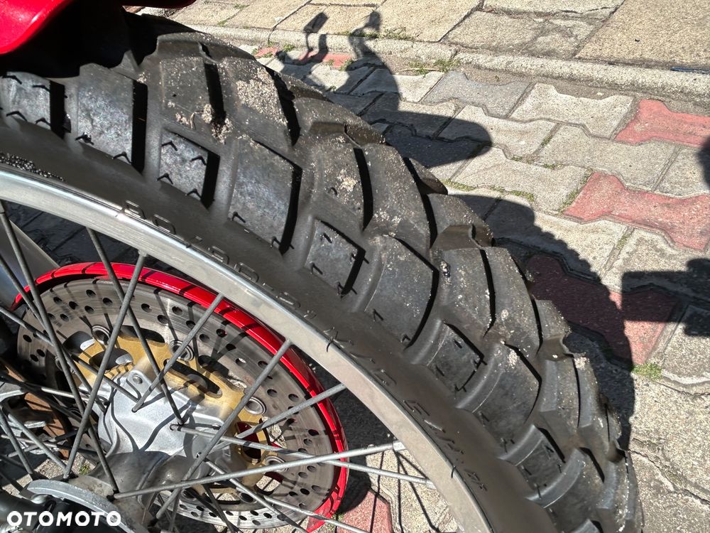 Suzuki DR - 6