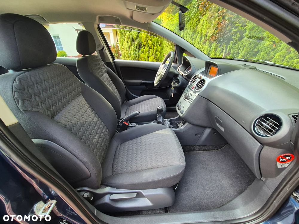Opel Corsa 1.4 16V Active - 36