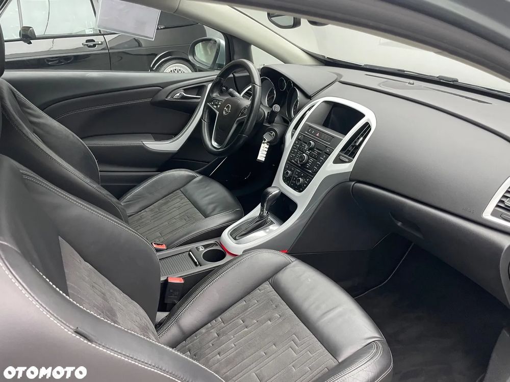 Opel Astra IV GTC 2.0 CDTI Sport - 23