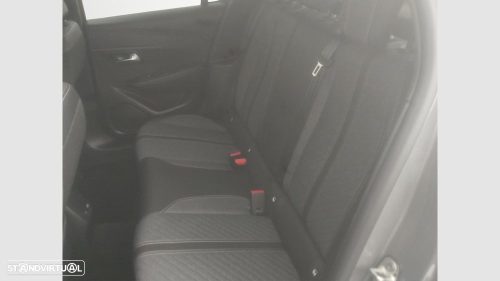 Peugeot 208 - 15