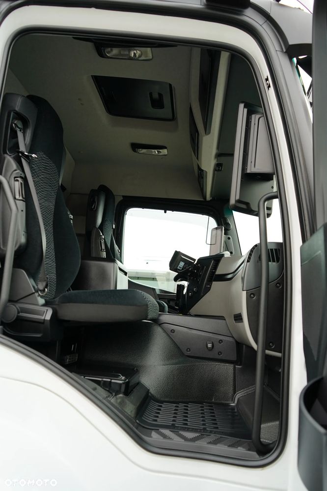 Mercedes-Benz / ACTROS / 1830 / E 6 / MP 5 / CHŁODNIA + WINDA / 18 PALET - 8