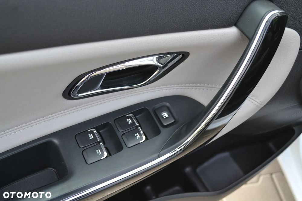 Kia Ceed - 24