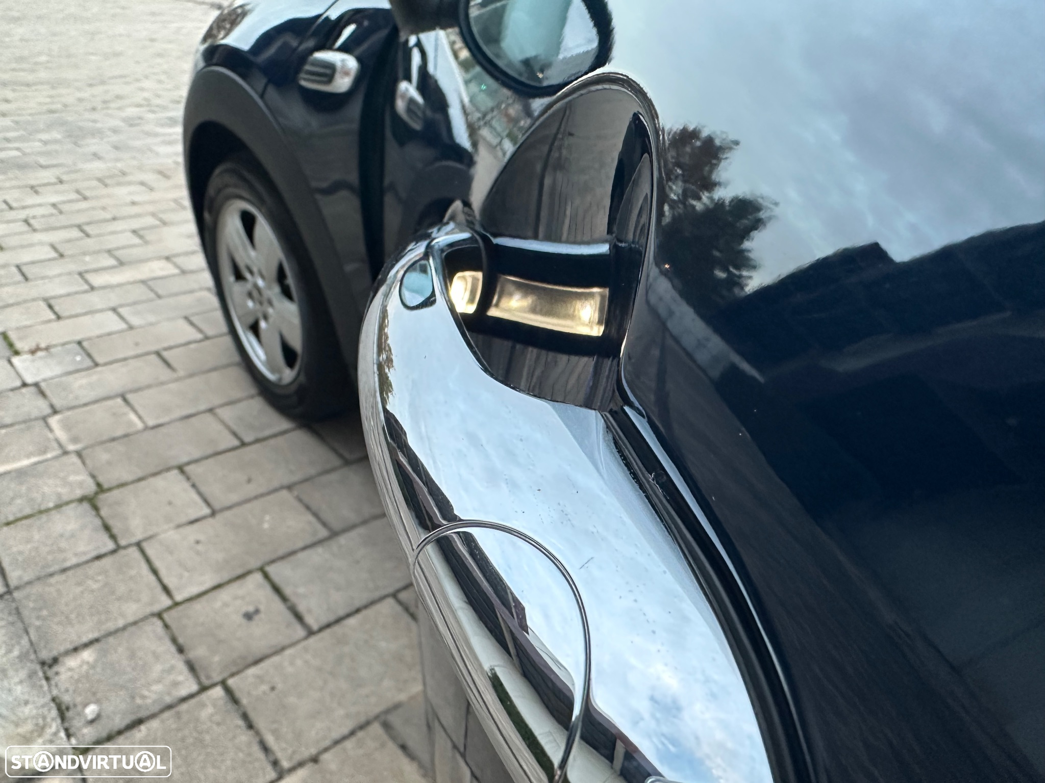 MINI 3 Portas One D - 21