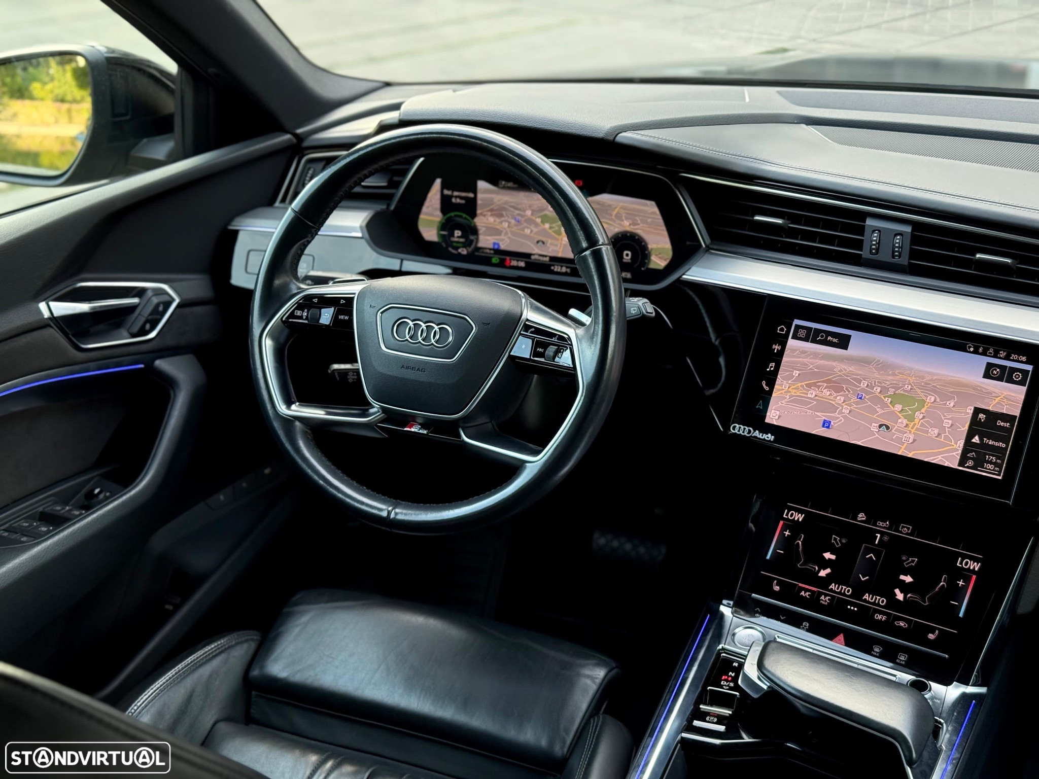 Audi e-tron 55 quattro S line - 32