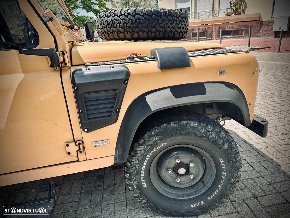 Land Rover Defender 110 2.5 TDi Metal Top - 18