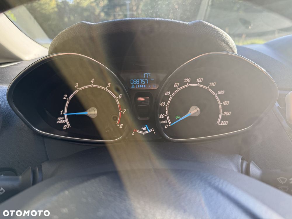 Ford Fiesta 1.0 EcoBoost Titanium - 14