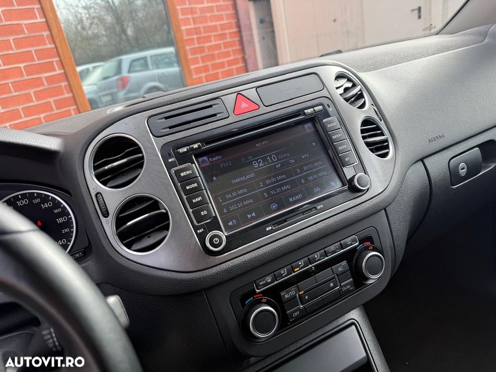 Volkswagen Tiguan - 22