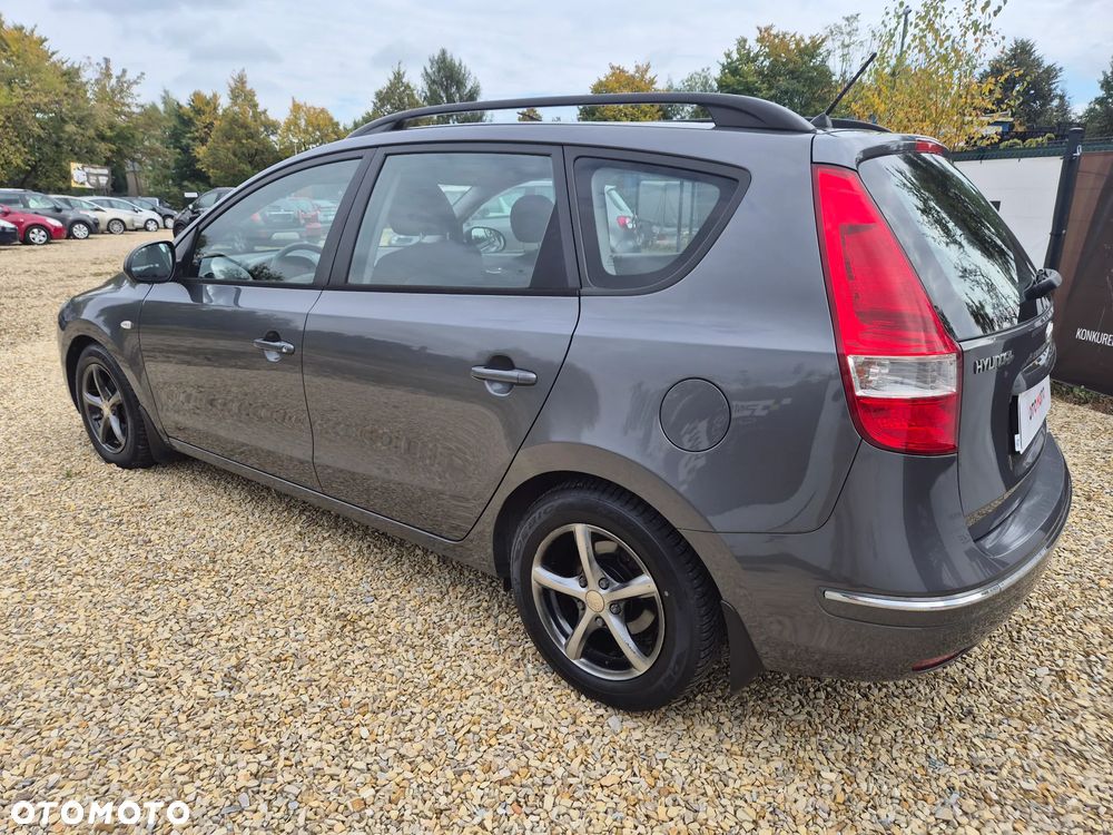 Hyundai i30 1.6 CRDi Premium - 8