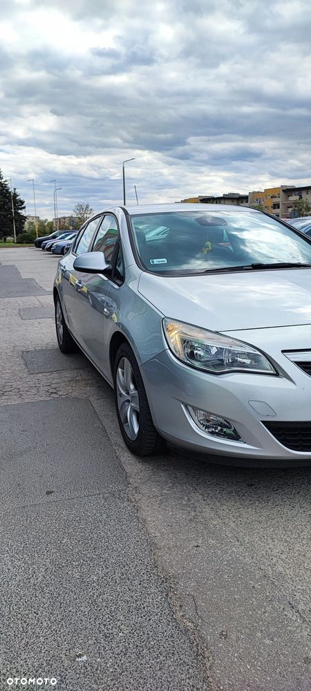 Opel Astra 1.7 CDTI DPF (119g) Innovation - 3
