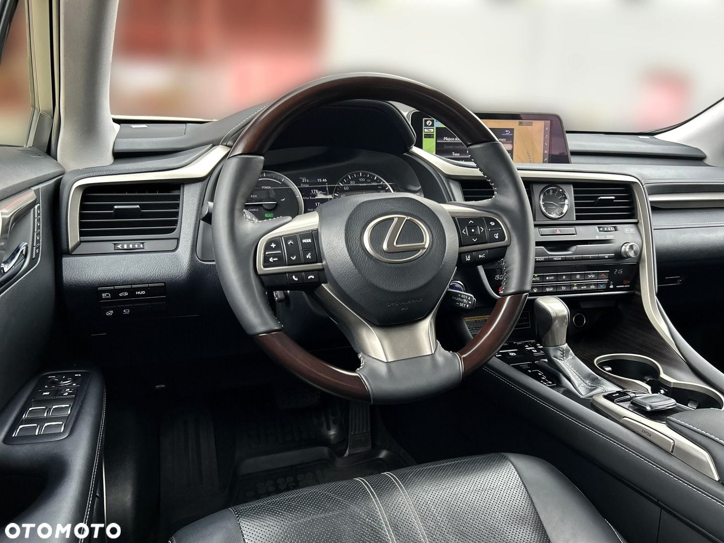 Lexus RX - 12
