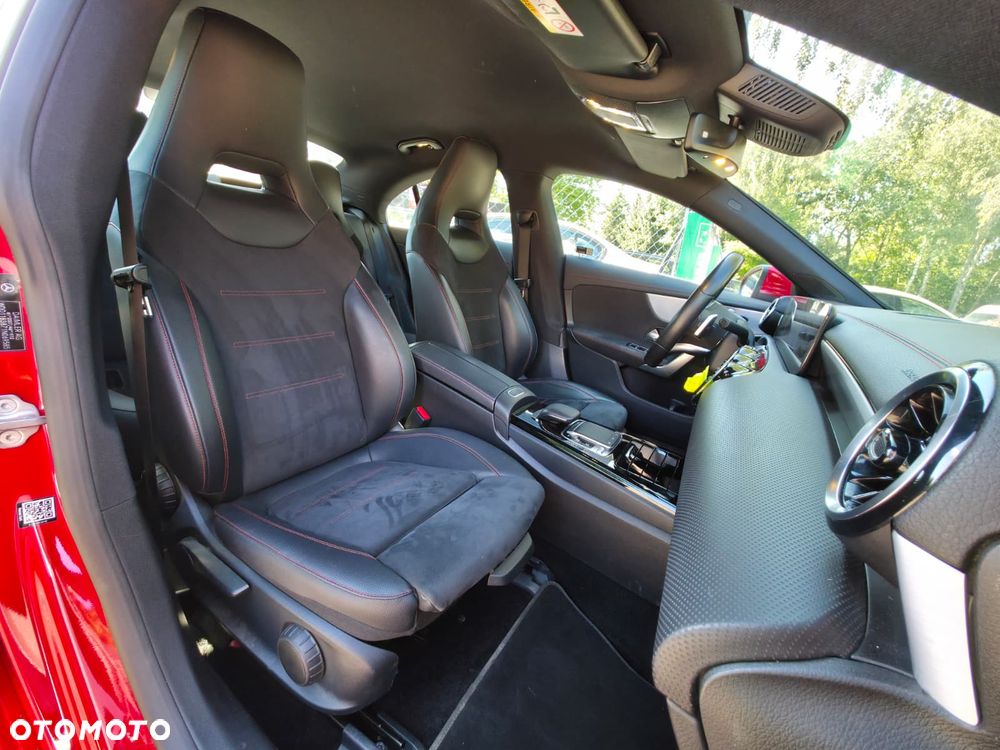 Mercedes-Benz CLA 200 AMG Line 7G-DCT - 22