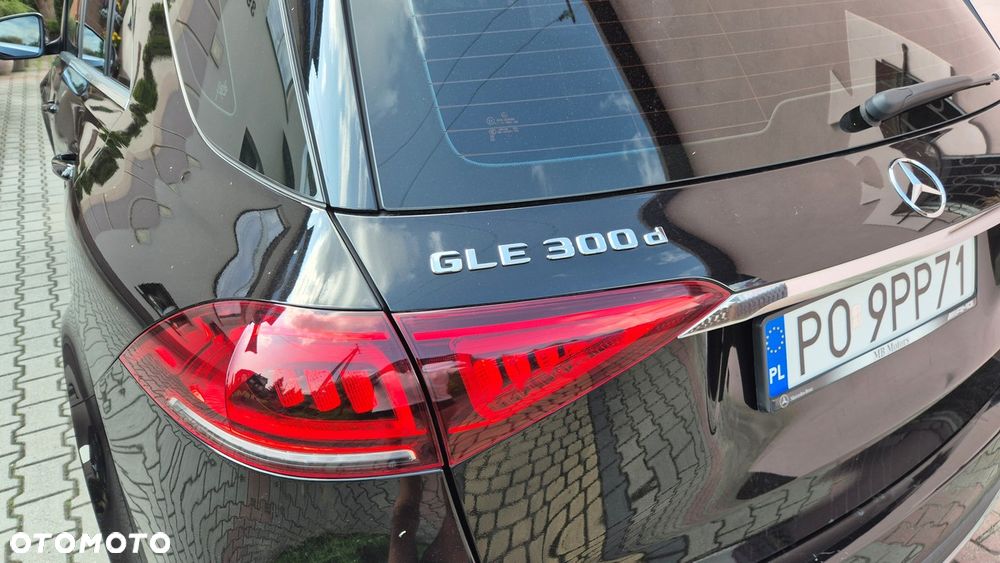Mercedes-Benz GLE 300 d 4Matic 9G-TRONIC AMG Line - 14