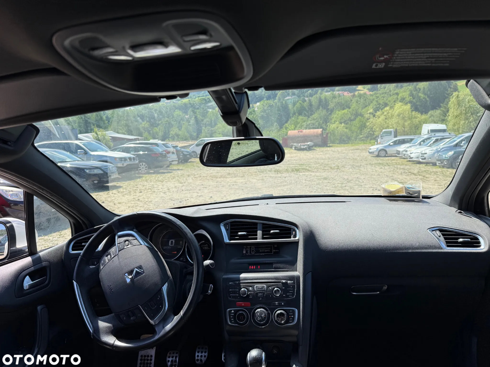 Citroën DS4 e-HDi 115 SoChic - 9