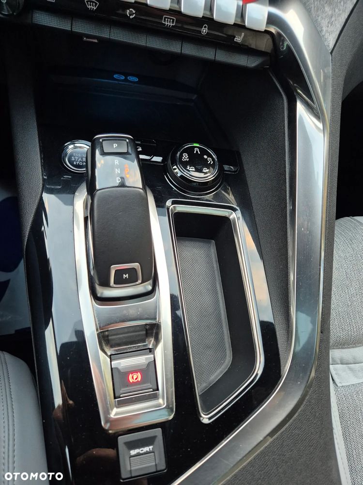Peugeot 3008 - 16