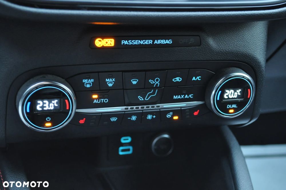 Ford Kuga 2.0 TDCi 4x2 ST-Line - 25
