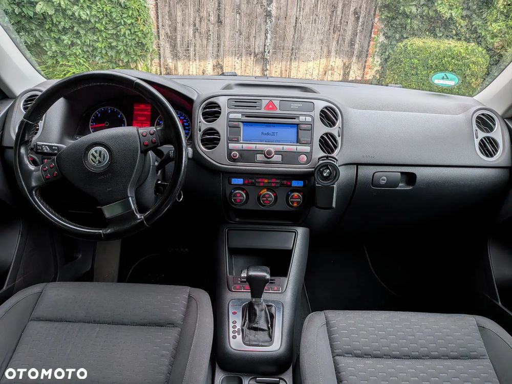 Volkswagen Tiguan - 14