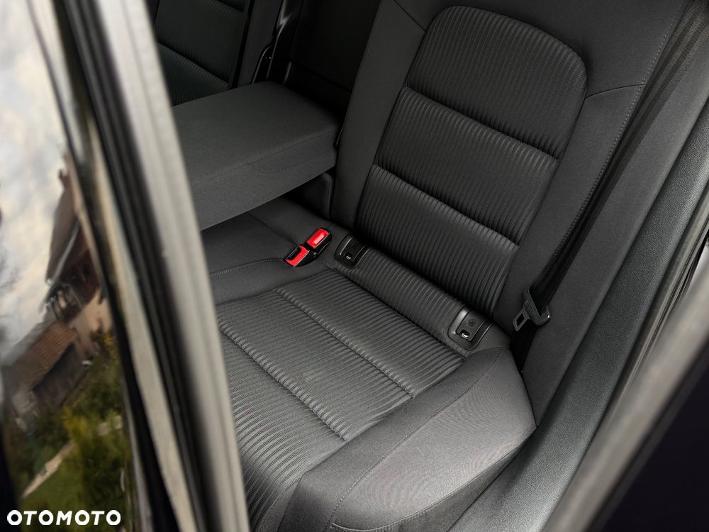 Audi A4 Avant 2.0 TDI DPF Attraction - 28