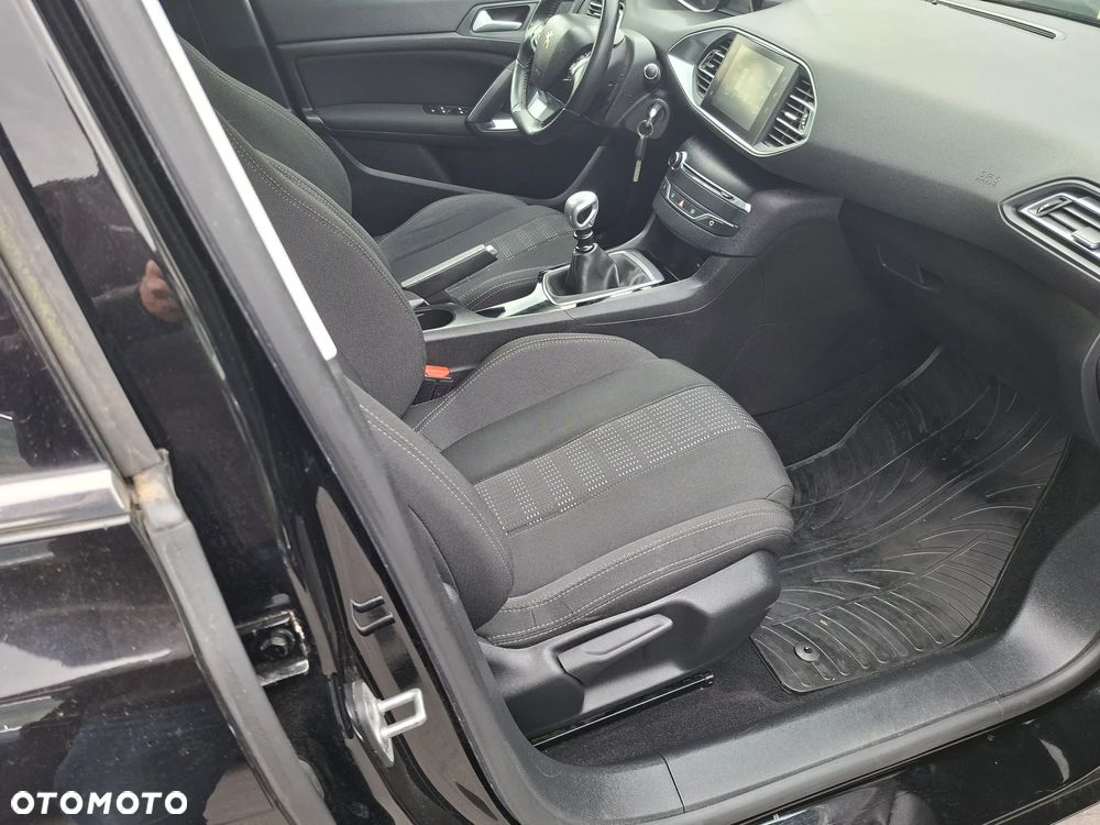 Peugeot 308 1.6 BlueHDi Business Line S&S - 15