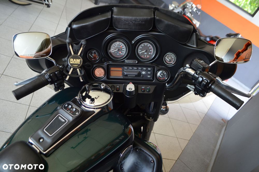 Harley-Davidson FLHT Electra Glide Standard - 34