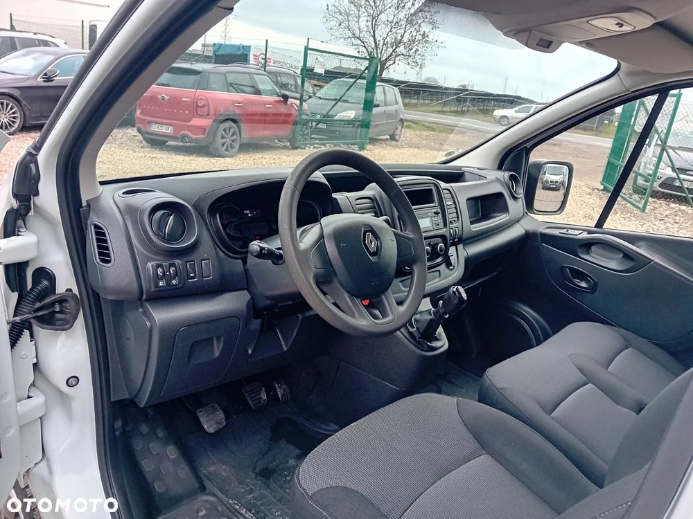 Renault Trafic - 19