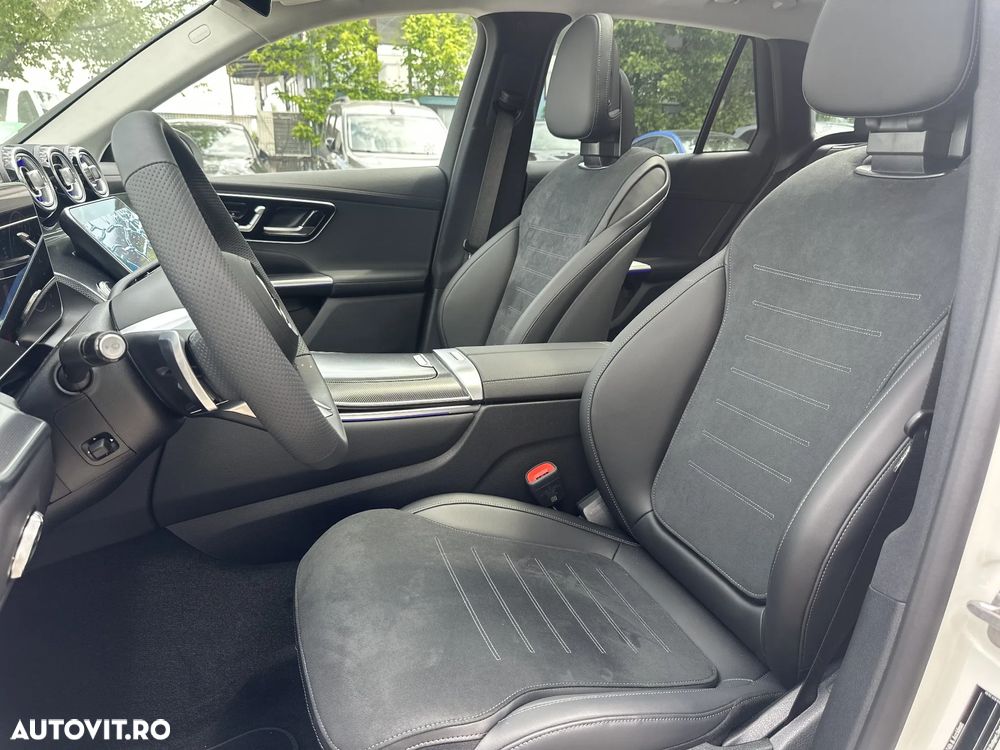 Mercedes-Benz GLC 300 e 4Matic 9G-TRONIC AMG Line Advanced - 16