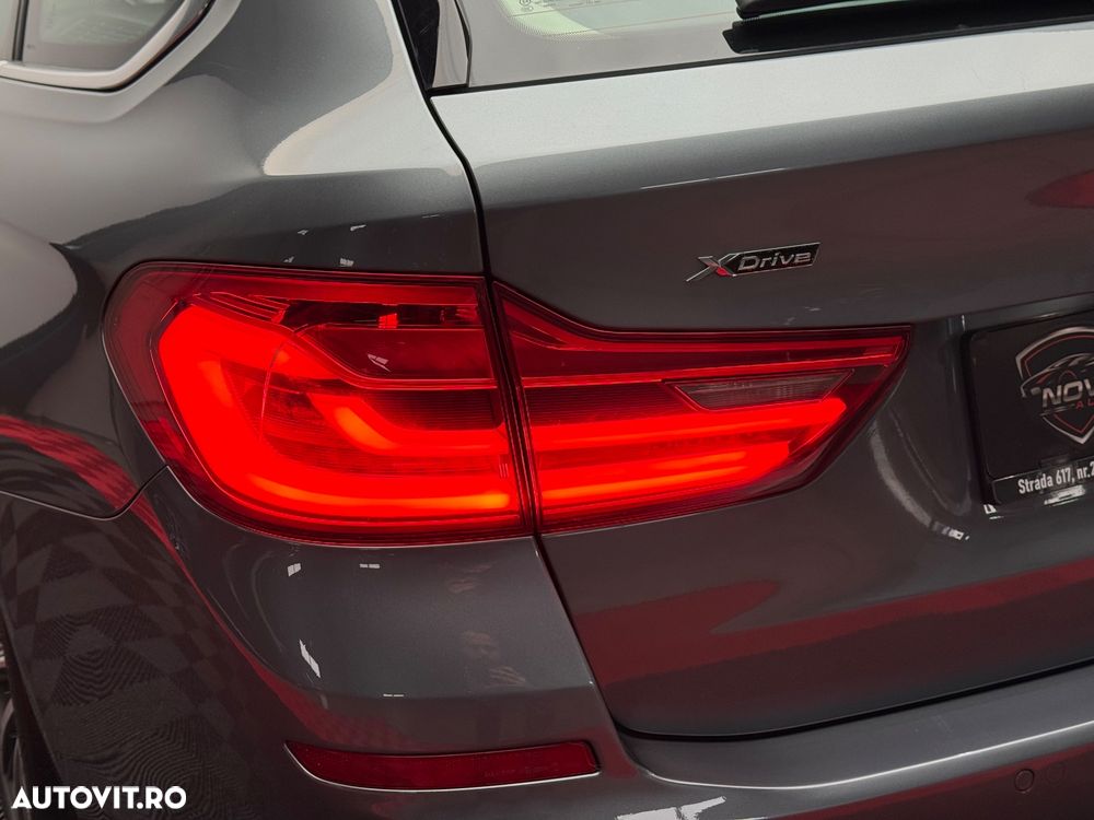 BMW Seria 5 520d xDrive Aut. - 36