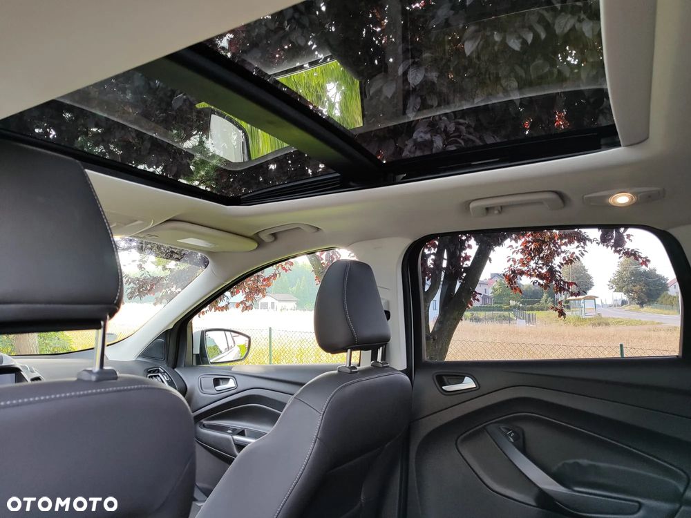 Ford Kuga 1.5 EcoBoost 4x4 Titanium - 3