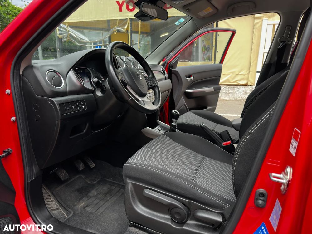 Suzuki Vitara 1.4 Boosterjet AllGrip MHEV Passion - 11