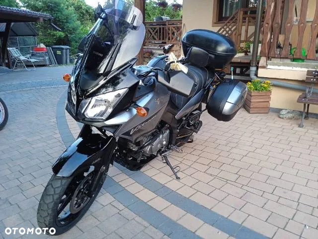 Suzuki V-STROM - 2