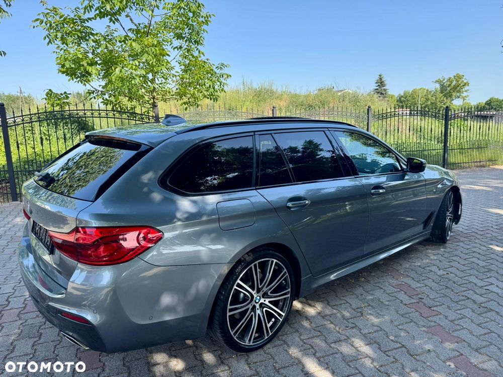 BMW Seria 5 520d M Sport - 3
