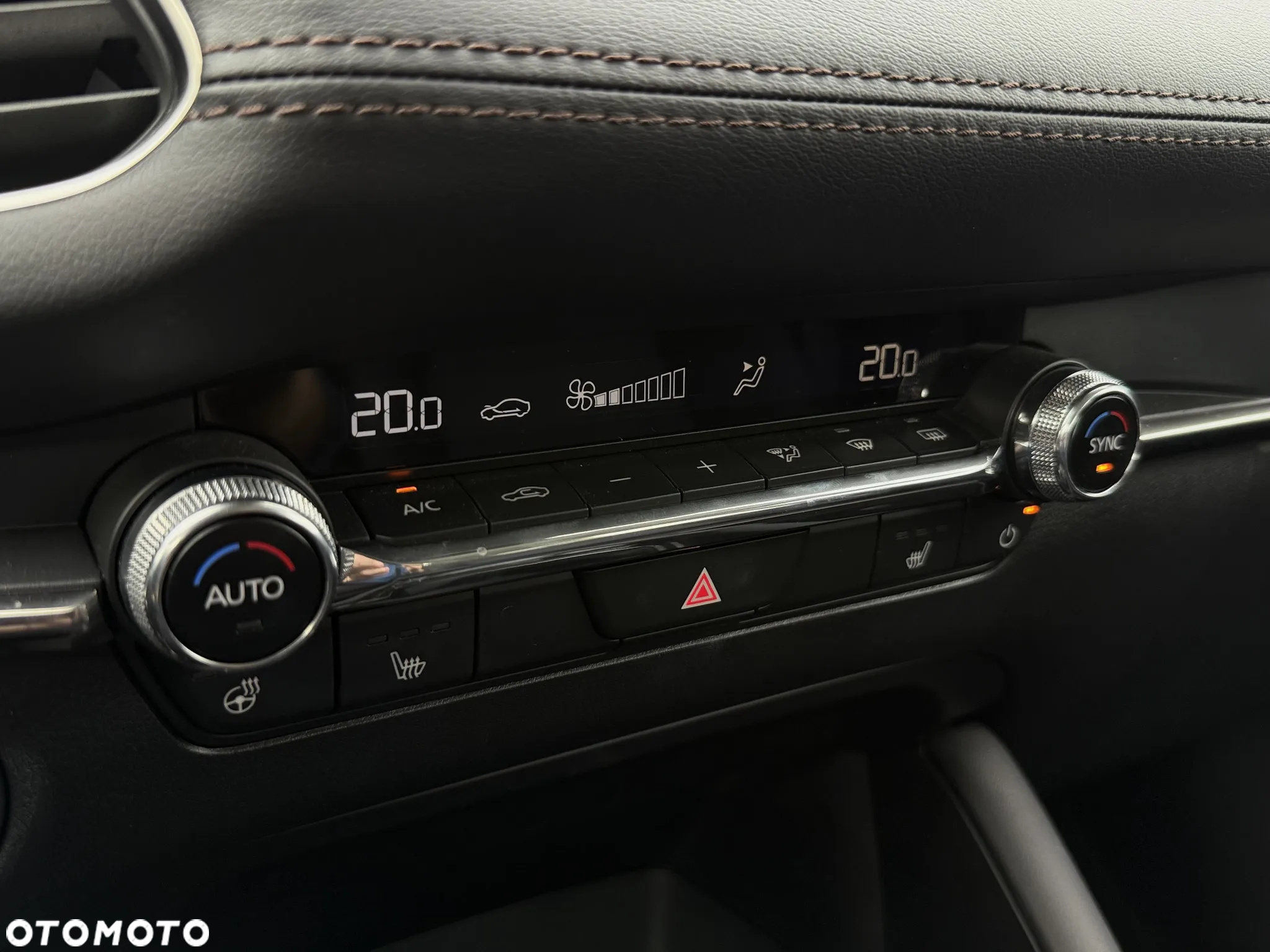 Mazda 3 - 15