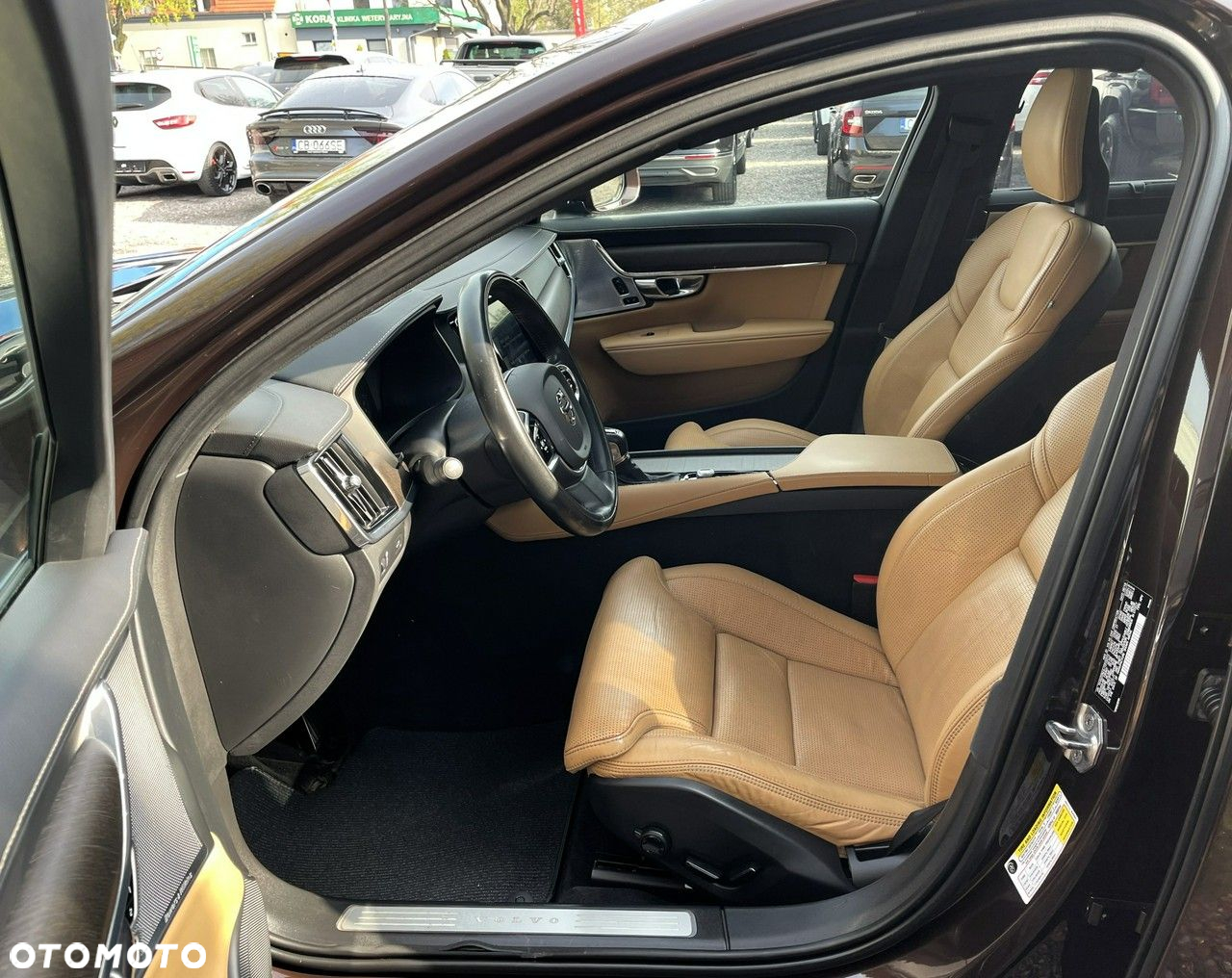Volvo V90 Cross Country T6 AWD - 10