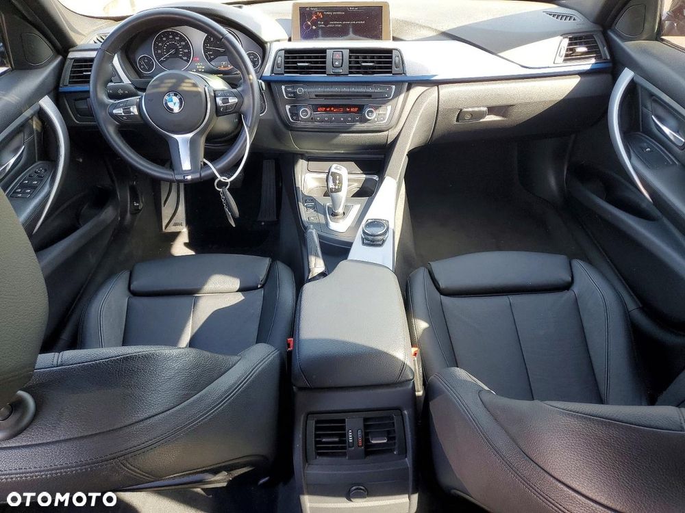 BMW Seria 3 335i Sport-Aut Sport Line - 8