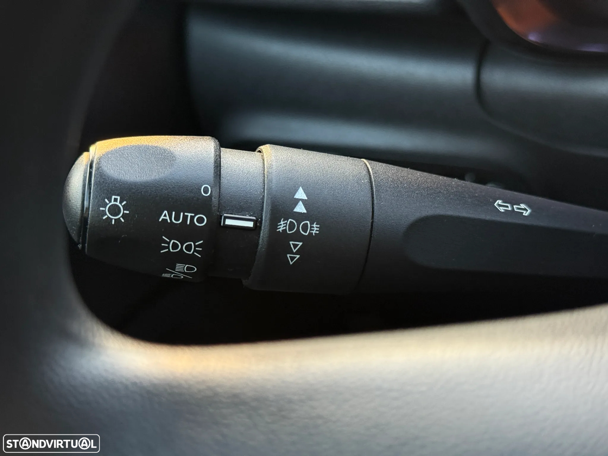 Citroën C3 1.2 PureTech Shine - 7