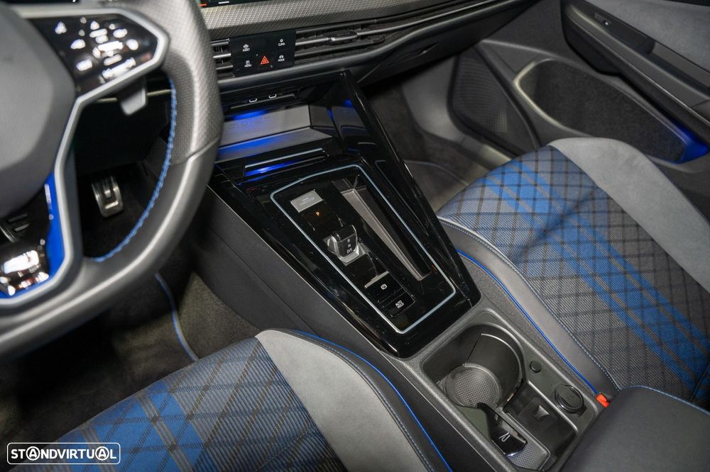 VW Golf 2.0 TSI R DSG - 24