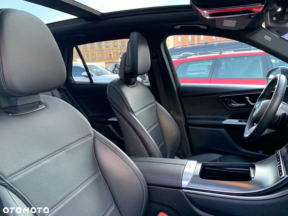 Mercedes-Benz GLC 300 4Matic 9G-TRONIC Edition Avantgarde - 22