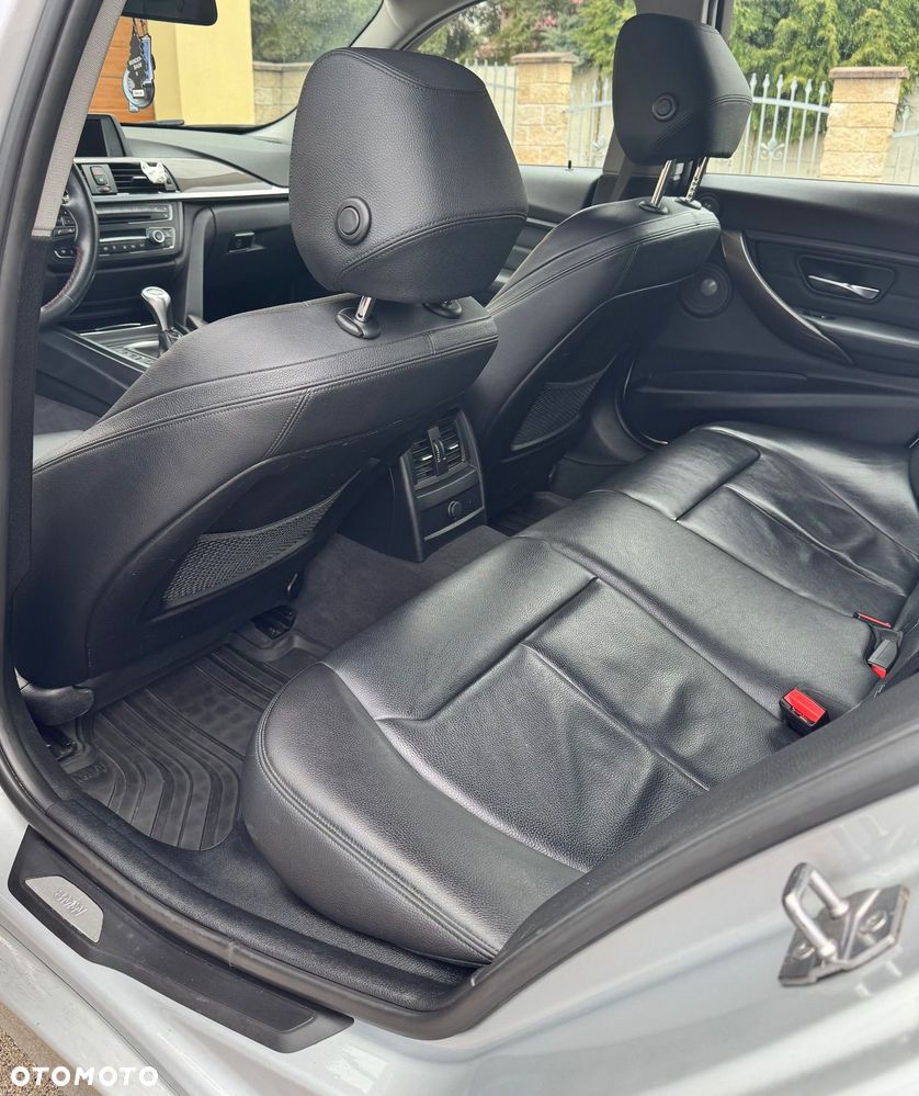 BMW Seria 3 320i Sport Line - 6