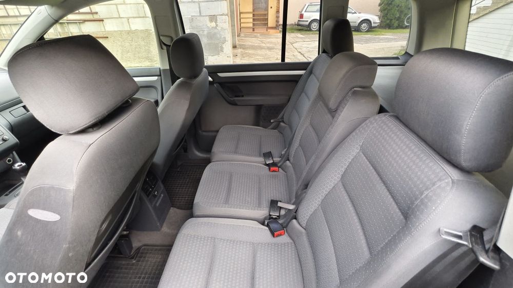 Volkswagen Touran - 7