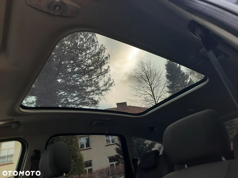 Ford S-Max 2.2 TDCi DPF Titanium X - 19