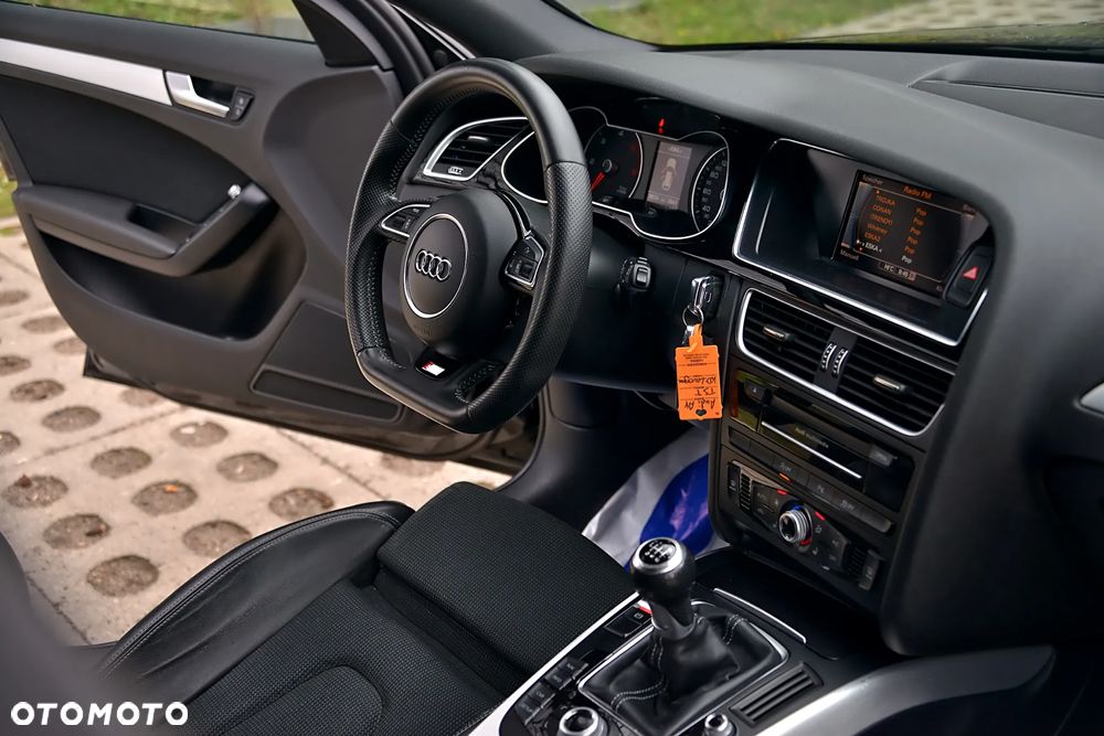 Audi A4 Avant 2.0 TDI DPF S line Sportpaket - 33