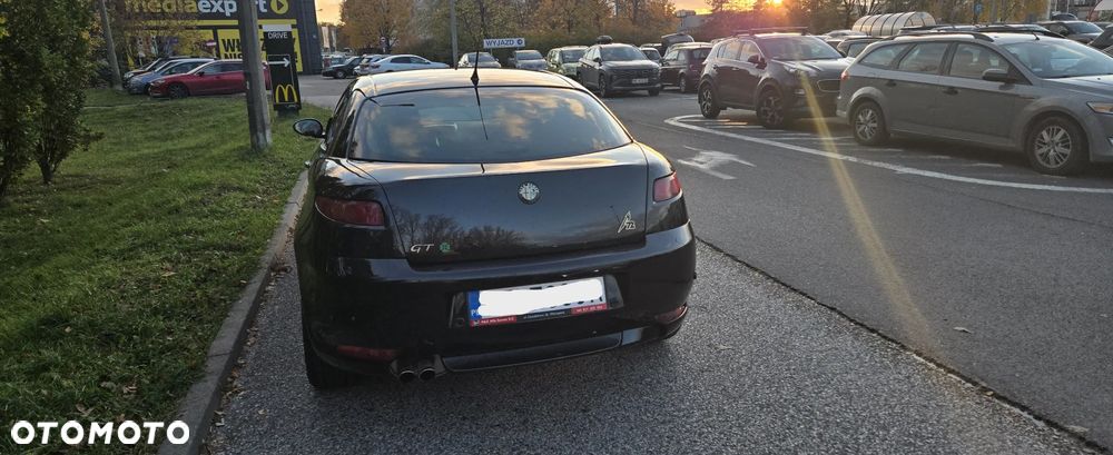 Alfa Romeo GT 1.9JTD 16V Distinctive - 4